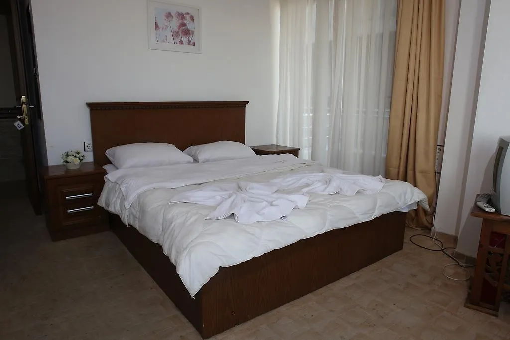 ****  Pembe Kosk Hotel Edremit  Turkey